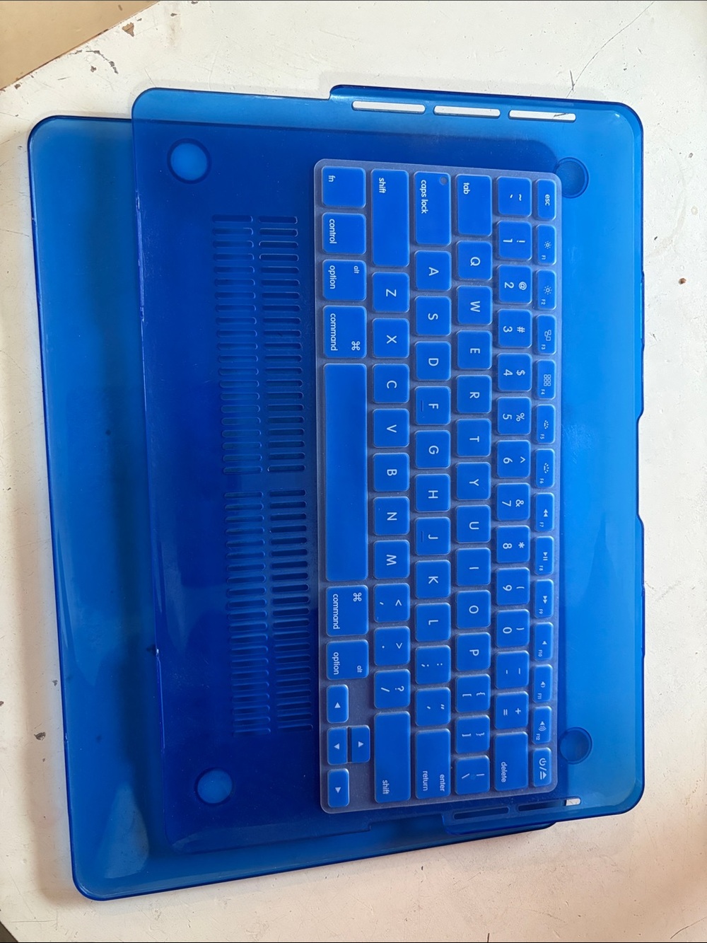 Apple Laptop Hard Shell Case with Keyboard Cover